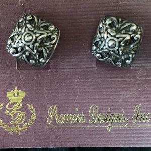 Premier Designs Bailey earrings.